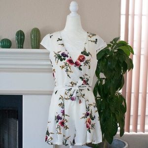 Romwe Floral Romper